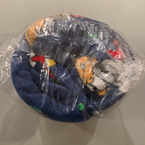 Mickey Mouse Christmas oversized plush throw - Picture 4 of 4